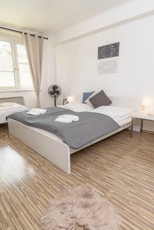 Ferienwohnung Kriehubergasse by ichbucheAT Wien Exterior foto
